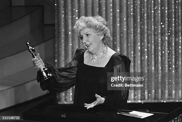 Maureen Stapleton 555 photos et images haute résolution de Maureen Stapleton - Getty Images