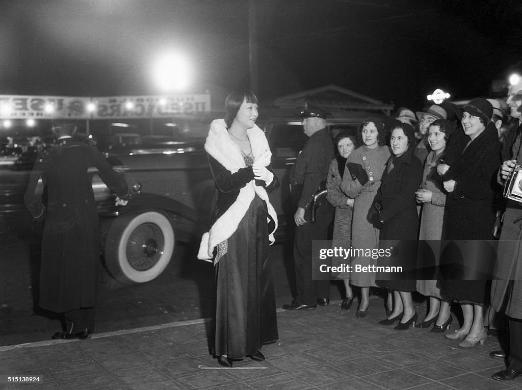 Anna May Wong Arriving At Premiere