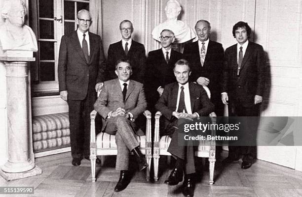 Stockholm, Team picture of 1982 years Nobel prize winners at the reception at the Royal Swedish Academy on December 9th. Left to right, upper row:...