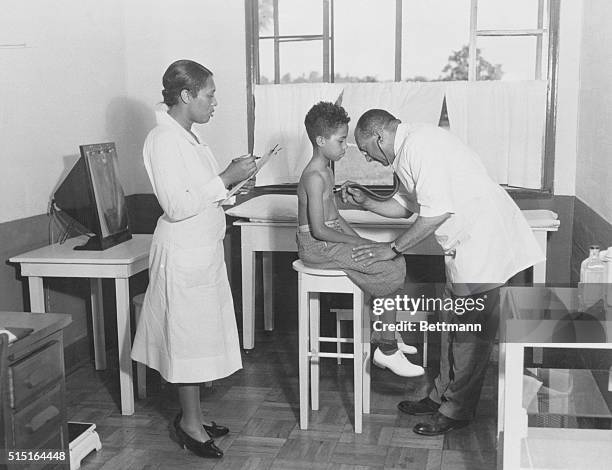 Birmingham, Alabama: Scene in the Slossfield Health center, Birmingham, Al., where the WPA has established health clinics.