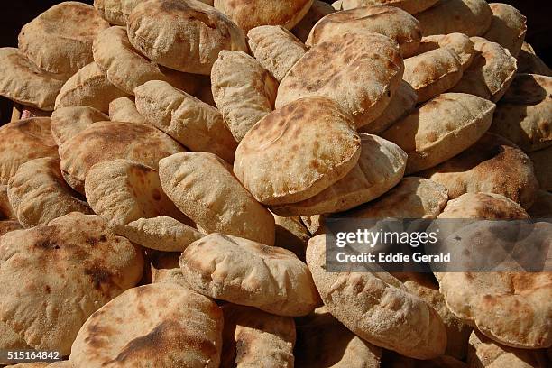 Baladi Roti 300 Baladi Stock Photos, High-Res Pictures, and Images - Getty Images