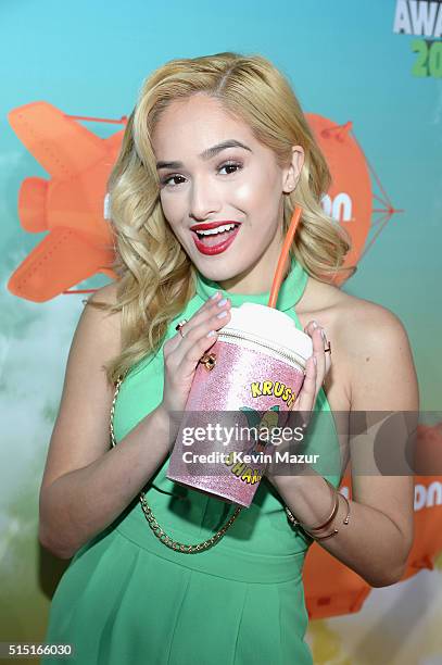 Chachi Riaz 131 Chachi Dancer Photos & High Res Pictures - Getty Images