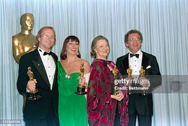 Los Angeles: Left to right Best Actor William Hurt, Best Supporting Actress Anjelica Houston, Best Actress Geraldine Page and Best Director Sydney...