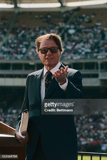 Evangelist Billy Graham speaks during a service 5/4 at the Robert F. Kennedy Memorial Stadium. This was the final day of his Greater Washington Billy...