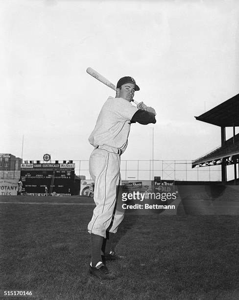 Portrait of Duke Snider, Brooklyn Dodgers outfielder, posing in batting stance.