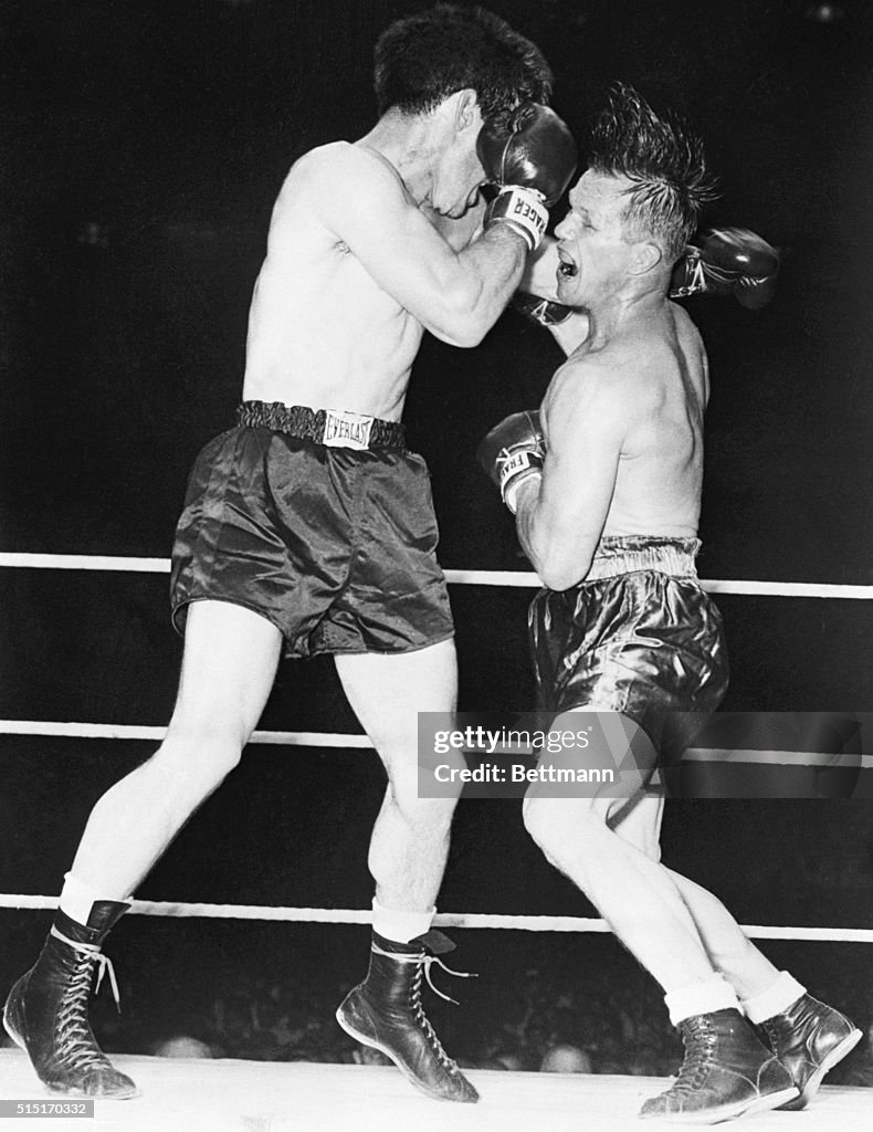 Sixth Round Of Zale Vs. Graziano Fight