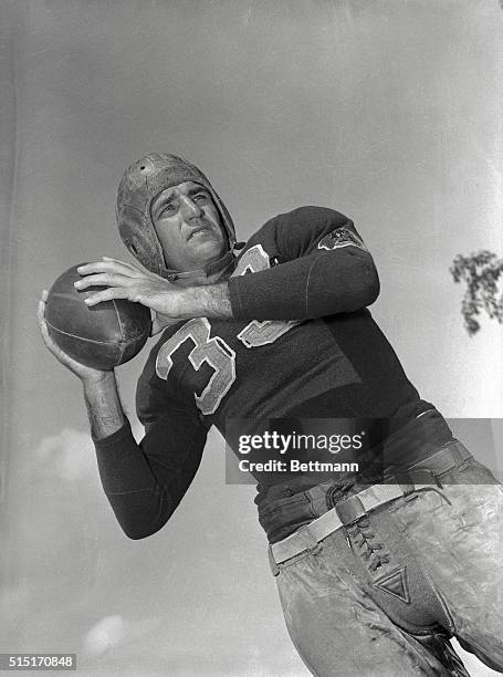 Sam Baugh Sammy Baugh Photos and Premium High Res Pictures - Getty Images