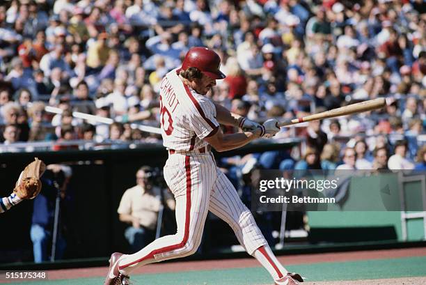 Mike Schmidt, of the Philadelphia Phillies, batting during a game against the New York Mets.