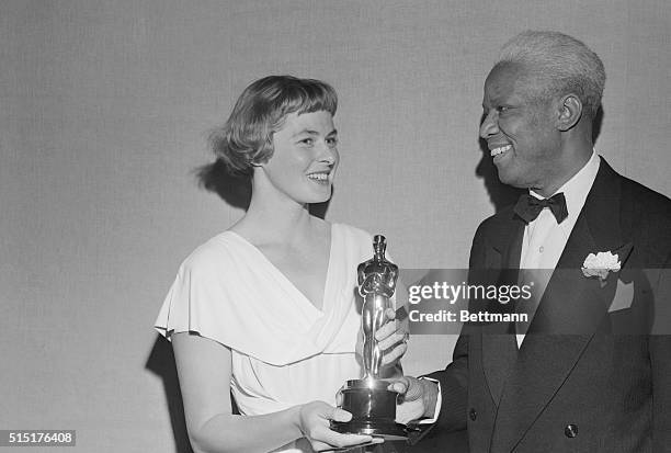 115 Ingrid Bergman Oscar Photos High Res Pictures Getty Images 115-ingrid-bergman-oscar-photos-high-res-pictures-getty-images