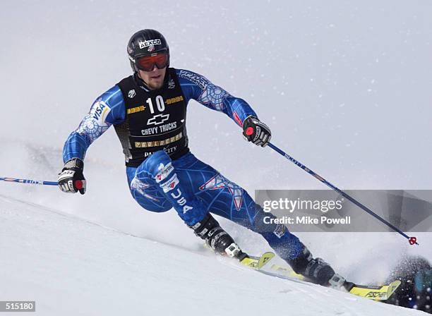 Jake Zamansky of the USA powers through a turn in his first run during the Gold Cup Giant Slalom at Park City, Utah. Zamansky went on to get third....