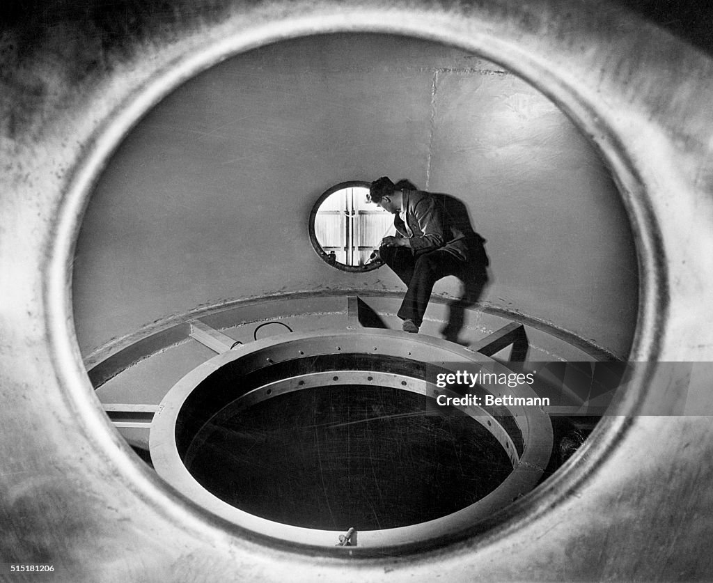 Direct Current Electrostatic Generator