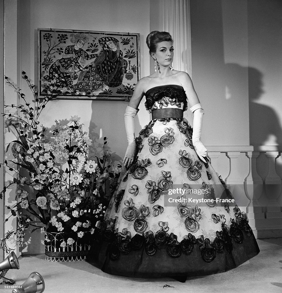 Spring 1963 Carven's Ready-To-Wear Spring/Summer 1963 Fashion Show, in Paris ...