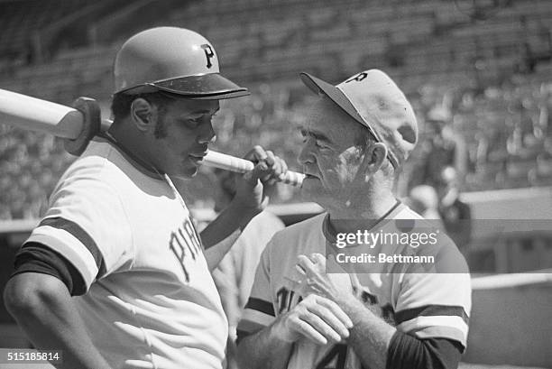 Baltimore, Maryland-Pittsburgh slugger Willie Stargell, who went hitless in the Giants playoff, talks with manager Danny Murtaugh on the eve of the...