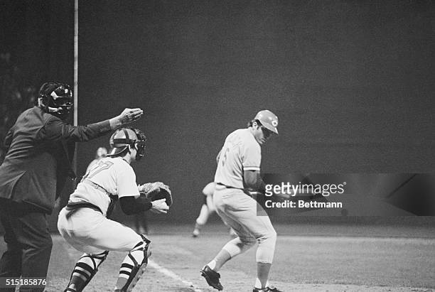 Boston, MA- Cincinnati Reds' Johnny Bench at bat, with Boston's Carlton Fisk behind him catching, in the sixth game of the World Series. Fisk hit the...