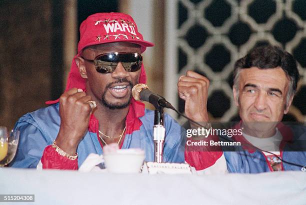 Las Vegas, NevadaMarvin Hagler introduces is lethal fists namen "K" and "O" at press conf in Las Vegas. He said he would stop Suger Ray Leonard 4/6...