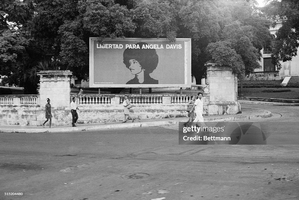 'Free Angela Davis' Billboard In Havana