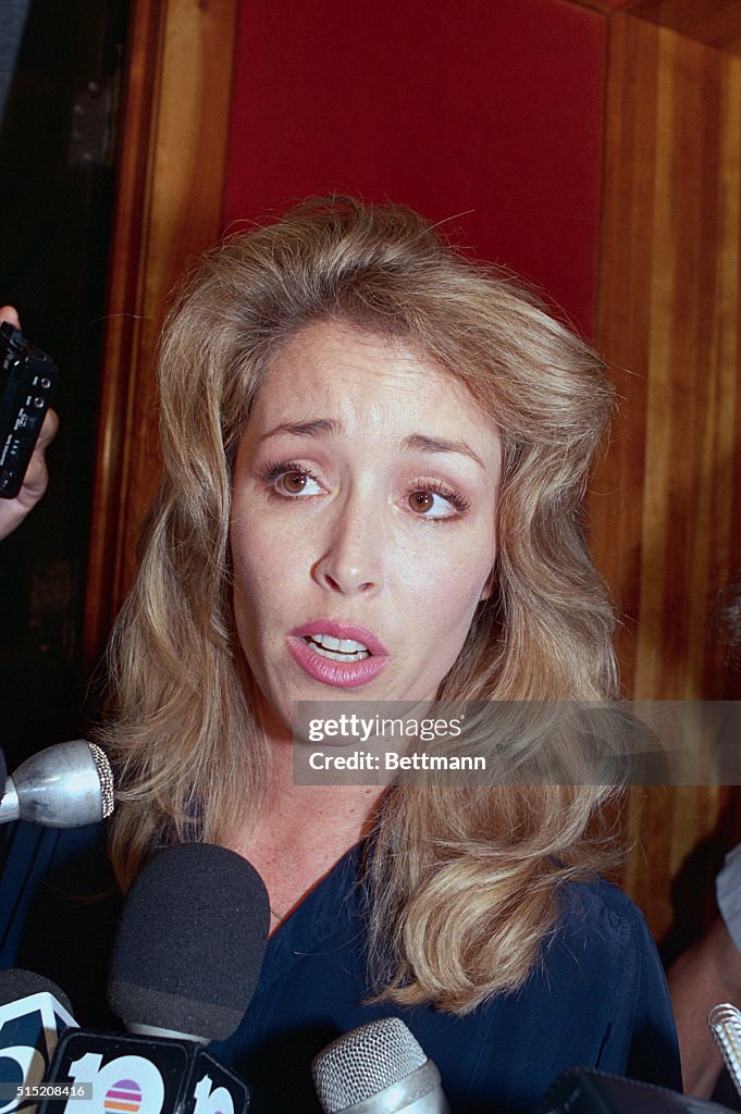 Donna Rice stands with her attorney Thomas McAliley in Miami with ...