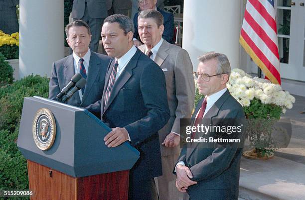 Washington, DC: Lieutenant General Colin Powell, named to be the new national security advisor, delivers his remarks at a ceremony in the White House...