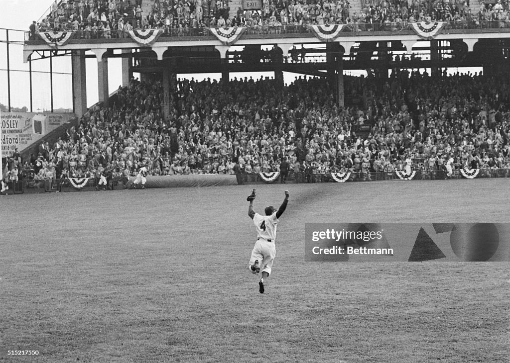 Duke Snider Leaping In Air @ Baseball Ga