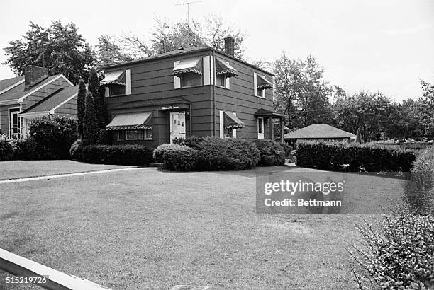 Ypsilanti, MI-Police officials say that the slaying of Karen Sue Beineman an Eastern Michigan University co-ed, occurred in this home owned by...