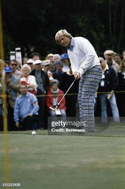 Pebble Beach, California: Jack Nicklaus on first hole.