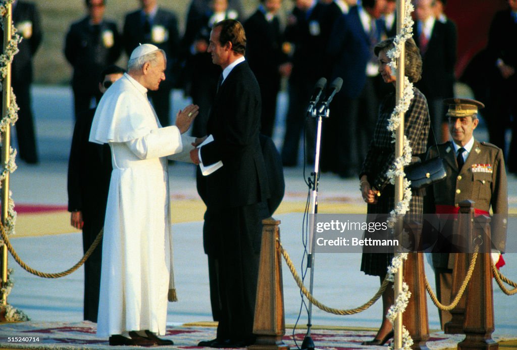 Royal Family Welcoming Pope John Paul II