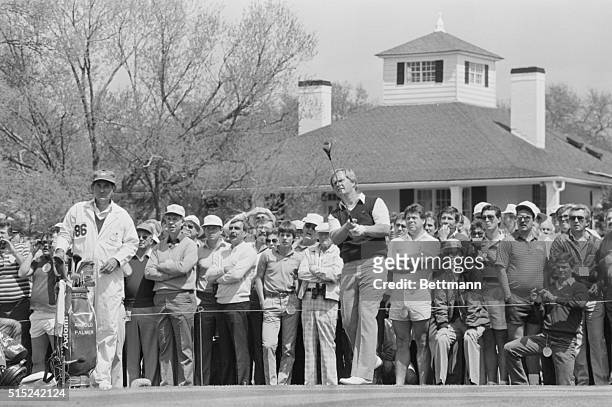 Augusta: With the famous Augusta National Golf Club clubhouse in the background, defending champion Jack Nicklaus tees the 10th hole during a...