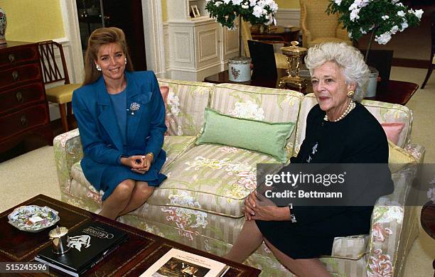 Barbara Bush and Jordan's Queen Noor having tea at White House.