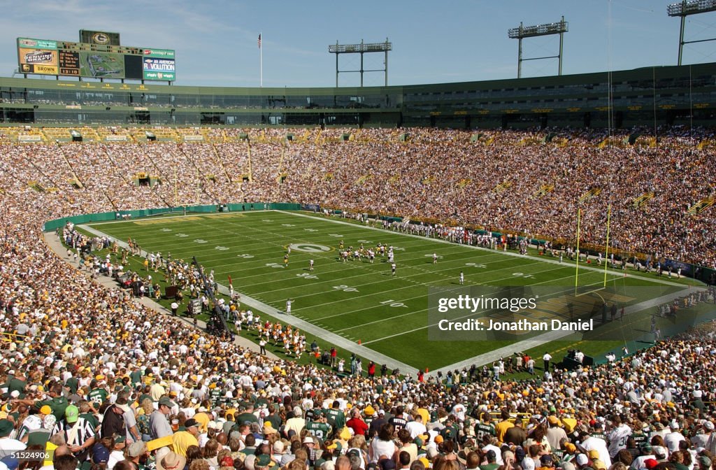 Chicago Bears v Green Bay Packers