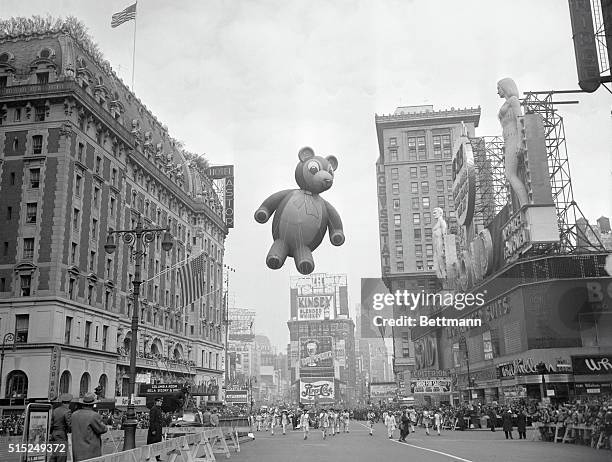 New York: Thanksgiving Day - Macy's Parade. Balloon of crocodile in Macy's Thanksgiving Day Parade.