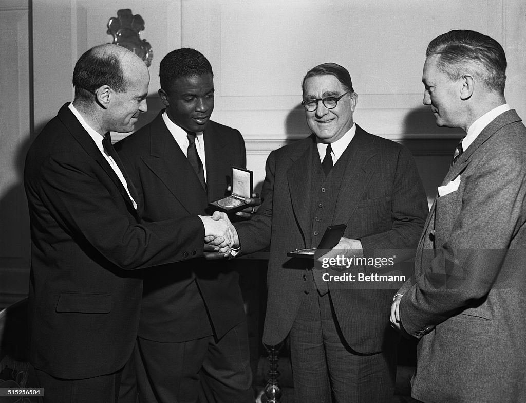 Presentation of the Two Friends Award