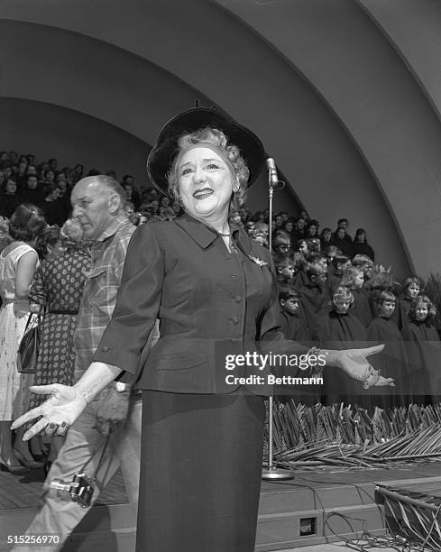 Mary Pyfrom Mary Pickford Photos Photos and Premium High Res Pictures - Getty Images