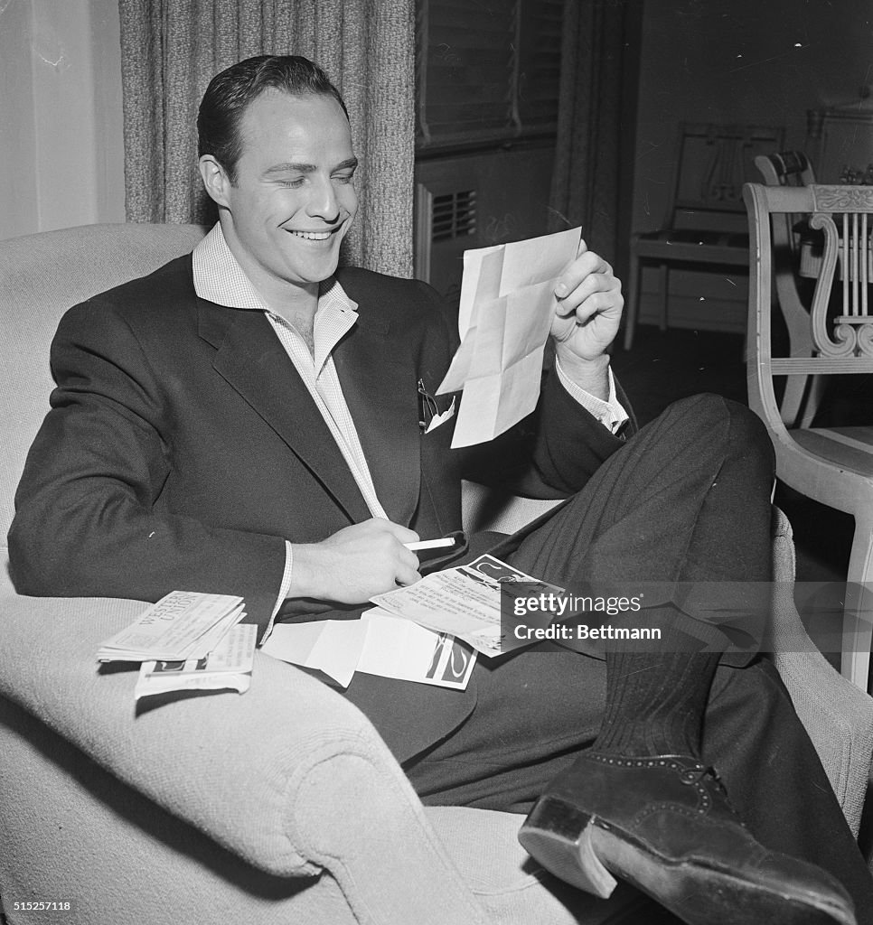 Marlon Brando Reading Letters