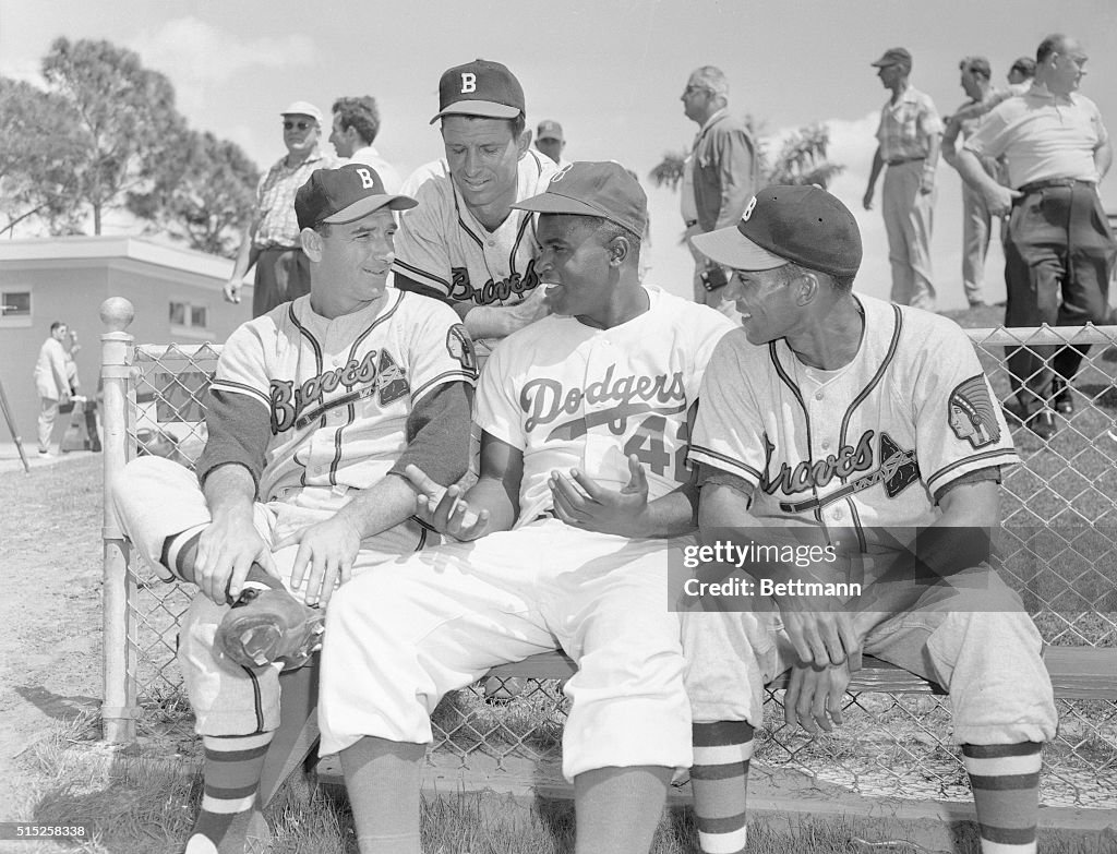 Jackie Robinson with Teammates