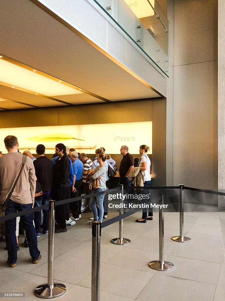 IPhone 6 Launch Day