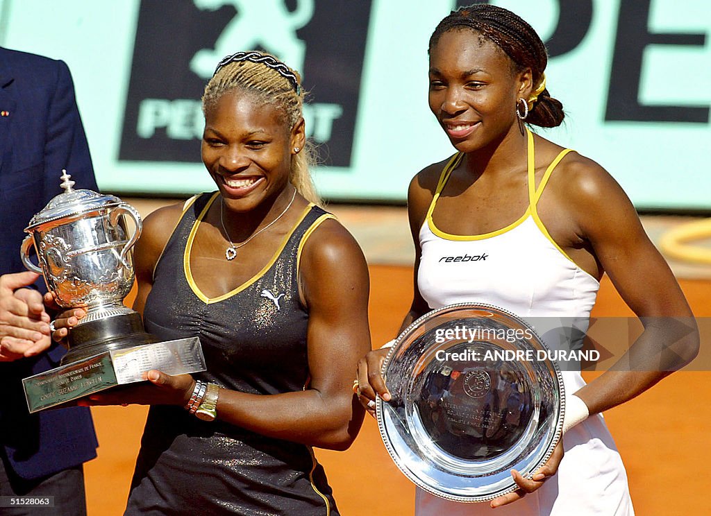 US Serena Williams (L) and her sister and opponent