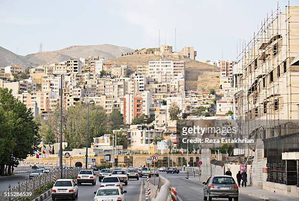 affluent neighborhood near shiraz university - shiraz stockfoto's en -beelden