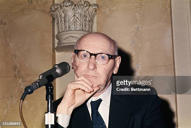 New York: Novelist Isaac Bashevis Singer, who writes in Yiddish, accepts National Book Awards for 1969 prize for children's books here at...