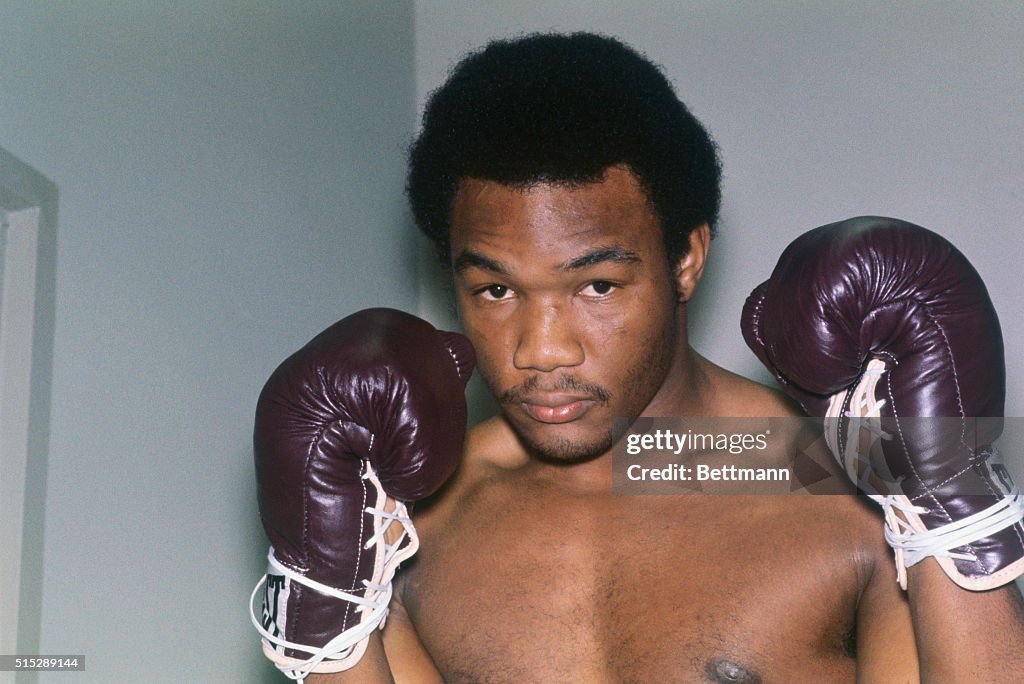 George Foreman Style Heavyweight fighter George Foreman strikes a fighting pose prior to ...