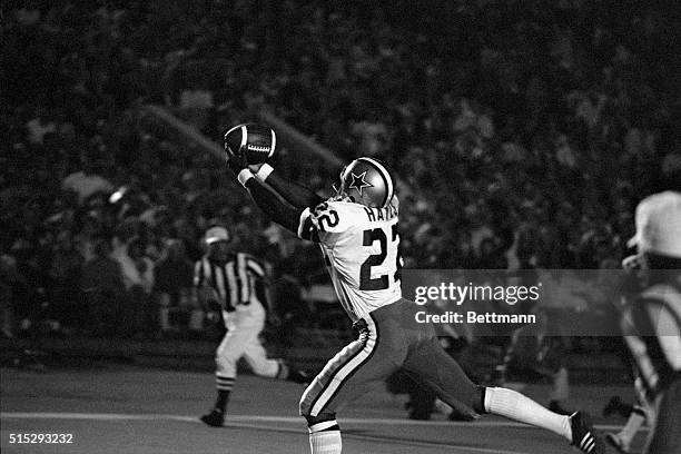 Dallas Cowboy Bob Hayes , pulls in a 24-yard pass from quarterback Craig Morton in the All-Stars' end zone to score the second Cowboy touchdown...