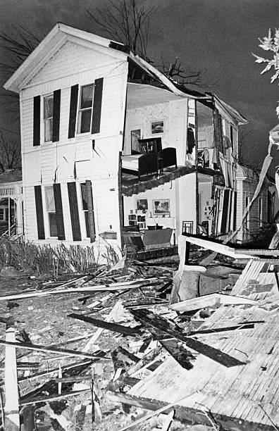 UNS: 3rd April 1974 - Super Tornado Outbreak