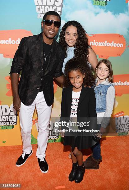 Recording artist Kenny 'Babyface' Edmonds, actress Nicole Pantenburg, Peyton Nicole Edmonds and guest attend Nickelodeon's 2016 Kids' Choice Awards...