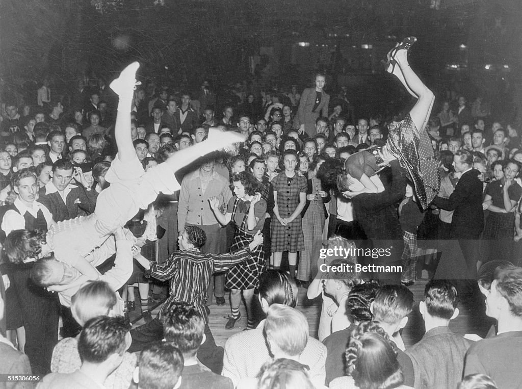 Winning Picture of the Modern Jitterbug