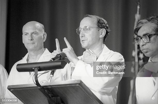 Washington: Dr. Steven Rosenberg, a member of the surgical team which operated on President Reagan 7/13, describes the operation at a news conference...