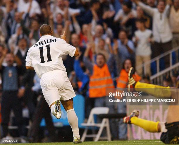 Real Madrid Brazilian Ronaldo celebrates his second goal against Deportivo Alaves during a Liga match in Santiago Bernabeu Stadium of Madrid 06...