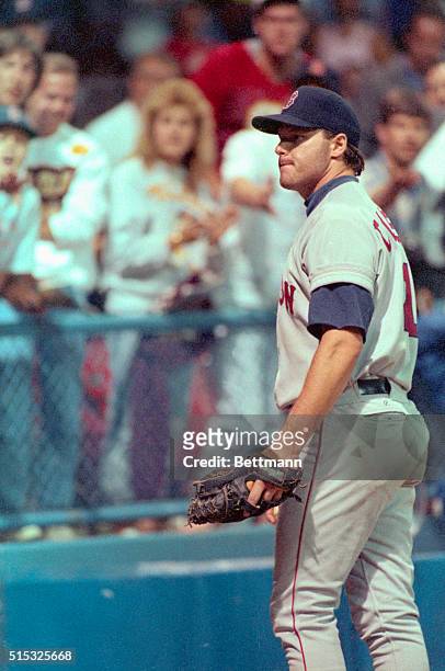 Boston Red Sox pitcher Roger Clemens captured his 20th victory of the season by beating the Indians, 9-2 in yesterday's game.
