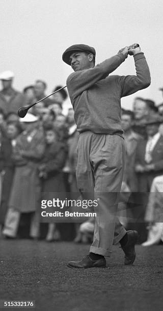 Ben Hogan's confident smile soon turned to sportsmanlike disappointment at the 24th Los Angeles Open Golf Tournament Jan. 18, when he lost the...