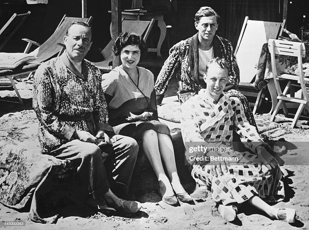 Sir Joseph Duveen and Family Pose