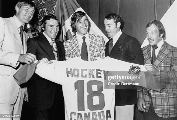 At a press conference here today to announce the members of Team Canada, the pro hockey team that will play a series of games with the Russians in...