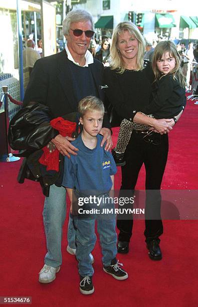 Composer Burt Bacharach and his wife Jane arrive 05 December, 1999 with their two children Raleigh and Oliver at the Los Angeles premiere of the...